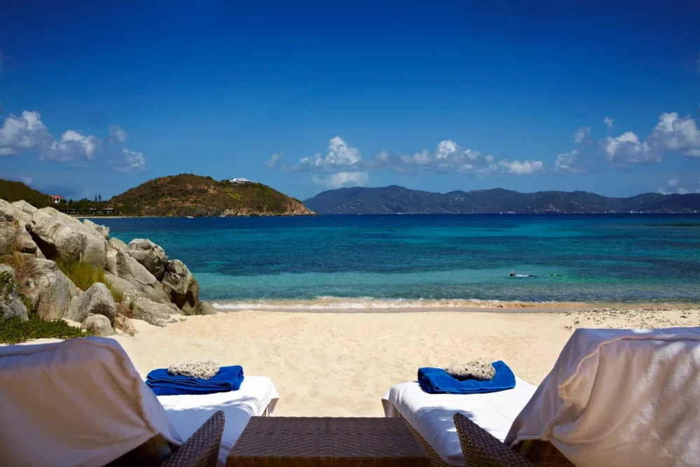 Best beaches in the Caribbean - winter yacht charters in the BVI - Popular BVI charter locations