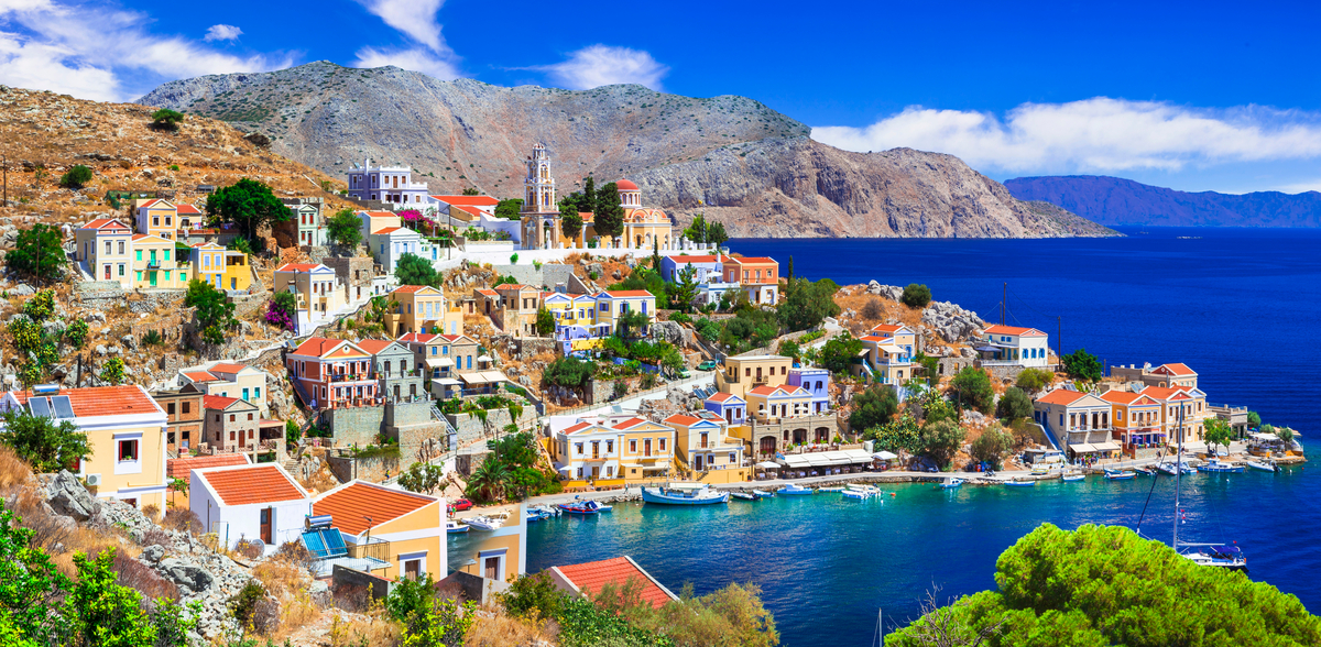 Beautiful picture of a bay in greece