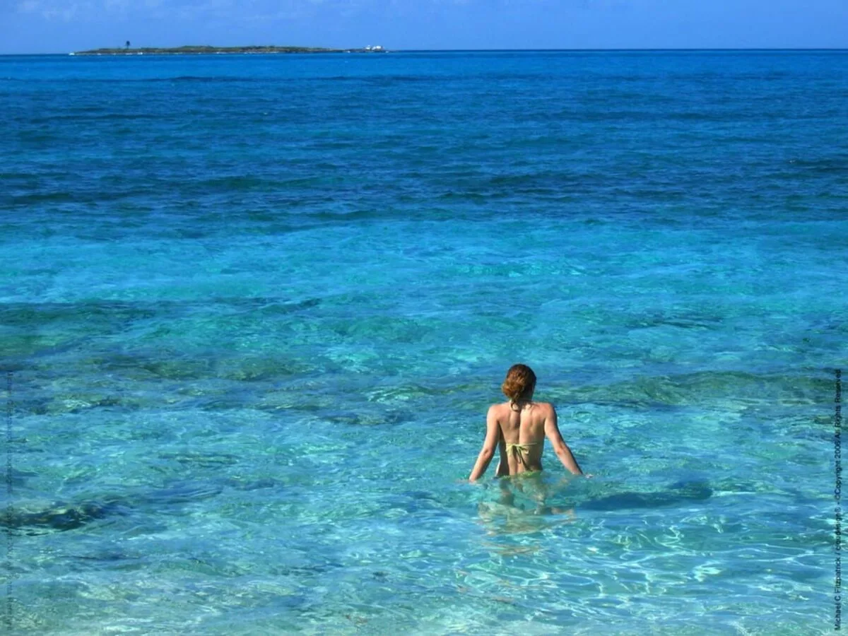 Luxury Yacht Charter Bahamas Beach